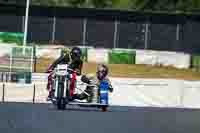 Vintage-motorcycle-club;eventdigitalimages;mallory-park;mallory-park-trackday-photographs;no-limits-trackdays;peter-wileman-photography;trackday-digital-images;trackday-photos;vmcc-festival-1000-bikes-photographs